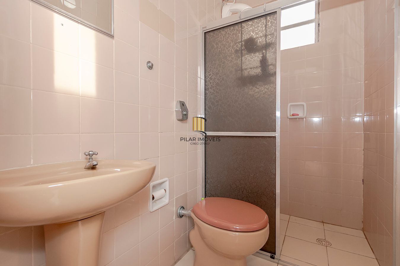 Bela residência,mobiliada e ampla com 222 M2 à venda com EXCLUSIVIDADE !