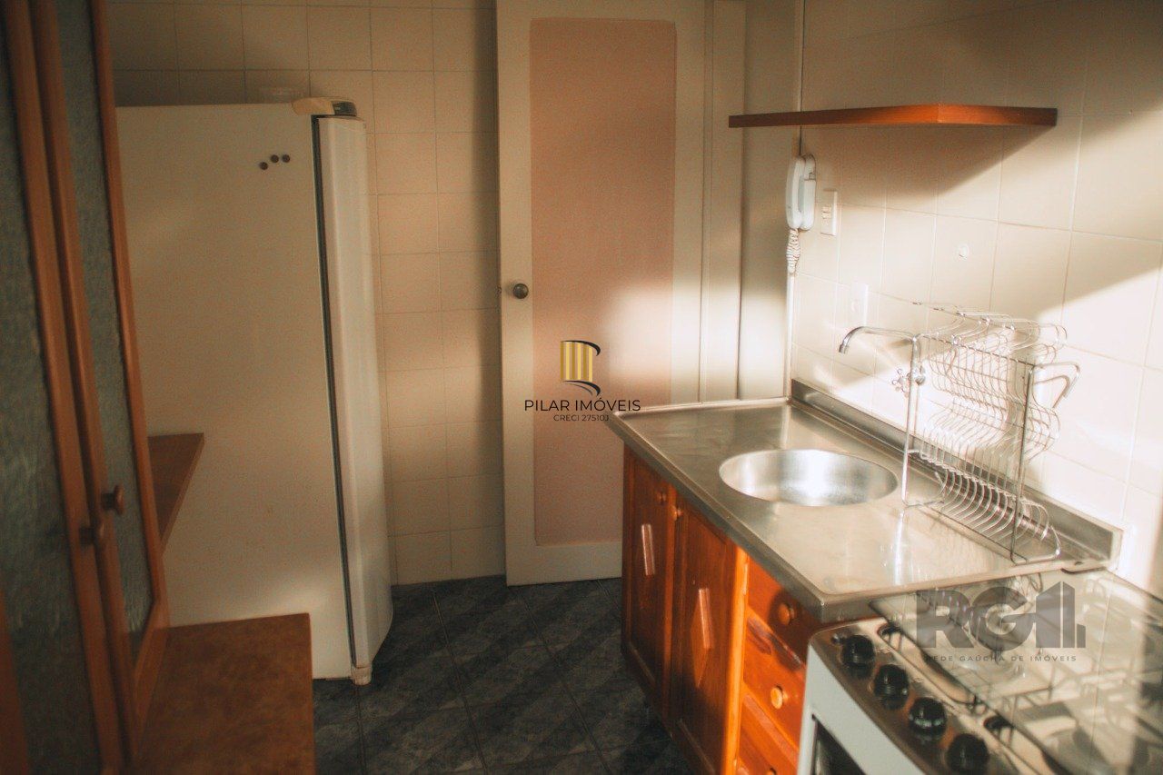 Apartamento 2 dormitórios,na república,próximo Rua Lima e Silva