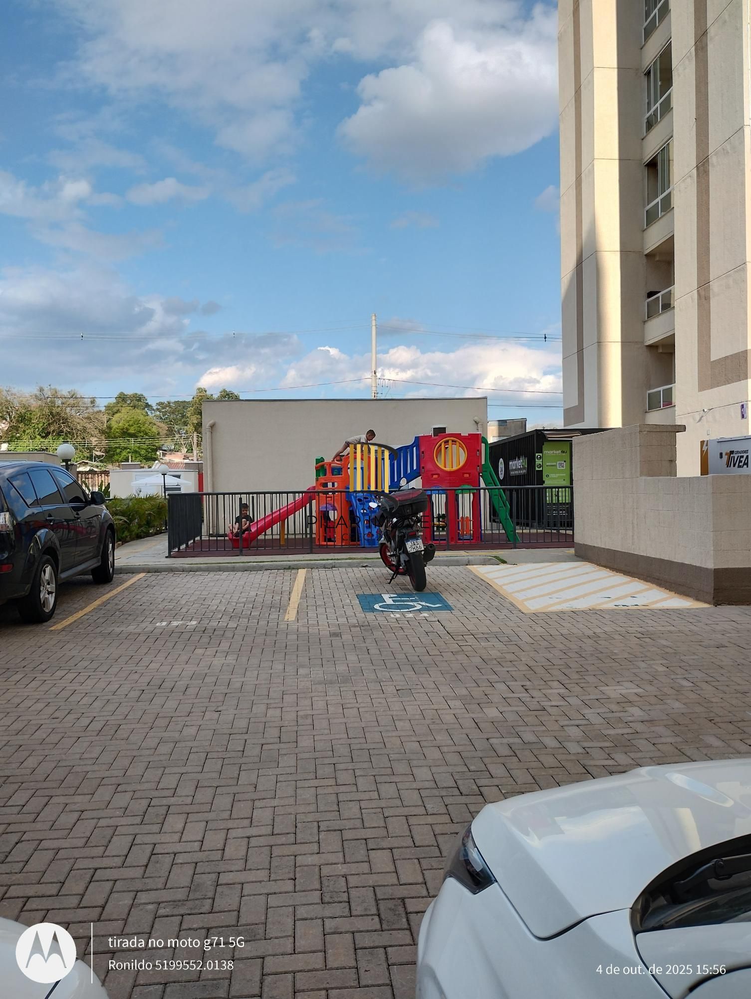 Apartamento 2 dormitórios no bairro Costa e Silva