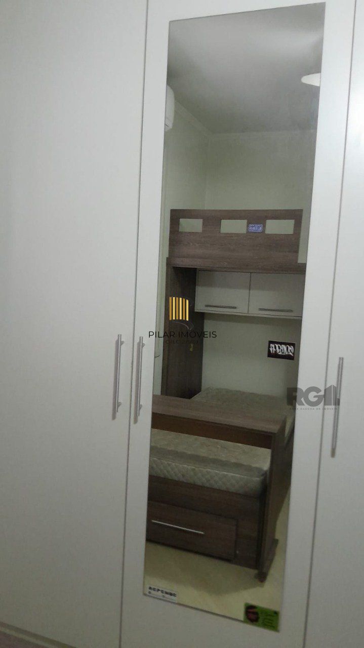 Apartamento na Luiz Manoel,2 dormitórios,desocupado,frente,bairro Santana
