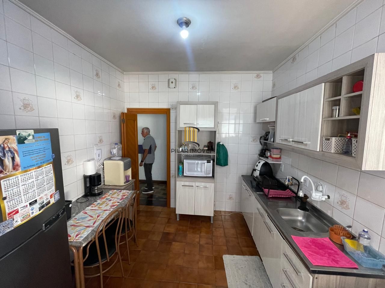 Apartamento 3 dormitórios no bairro Azenha