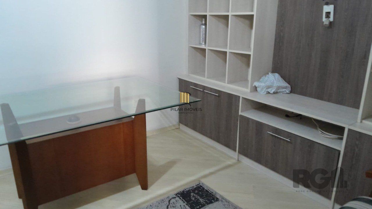 Apartamento na Luiz Manoel,2 dormitórios,desocupado,frente,bairro Santana