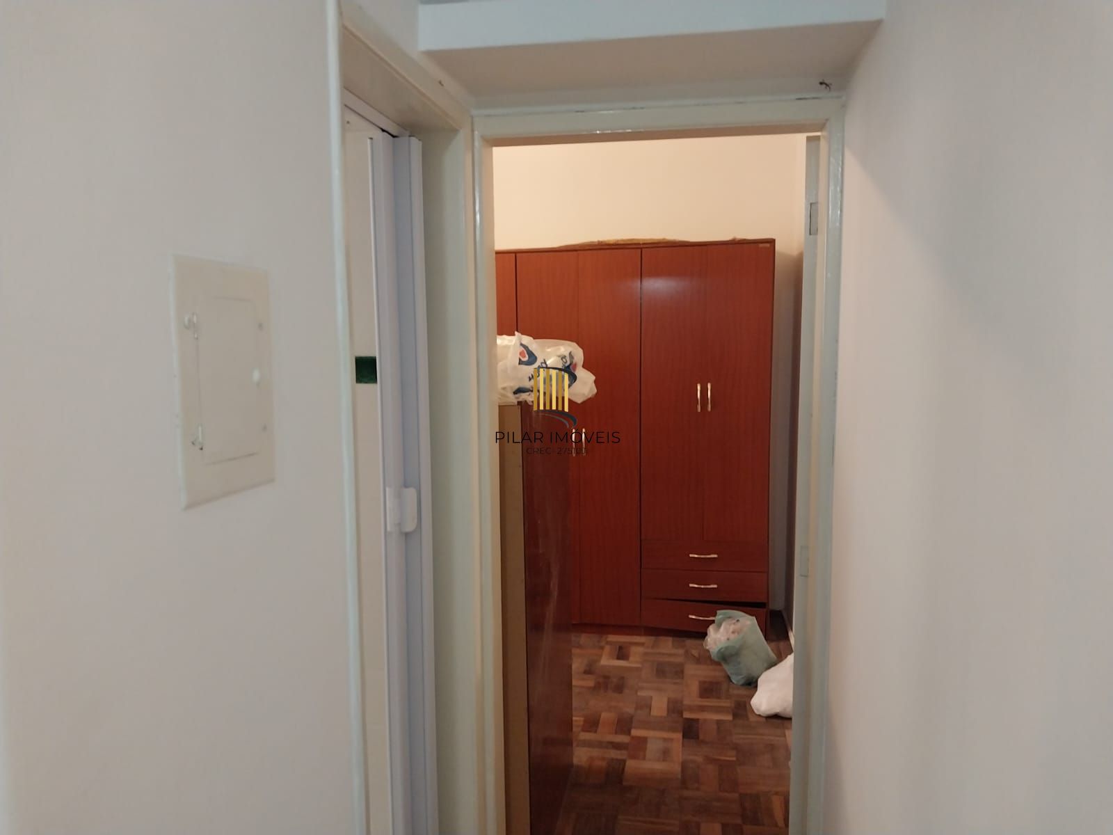 Oportunidade, partamento 1 dorm. demais peças, Trav. do Carmo. - Pilar Imóveis