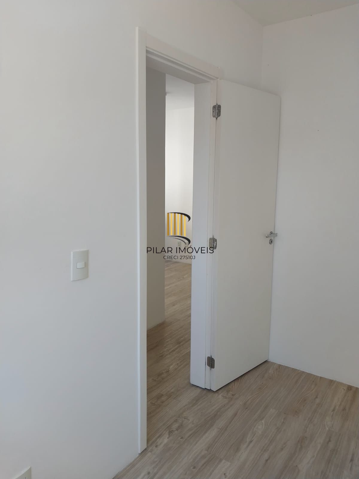 **Oportunidade: 2 Quartos 1 Banheiro 1 Vaga - Ipanema - Preço Atrativo**