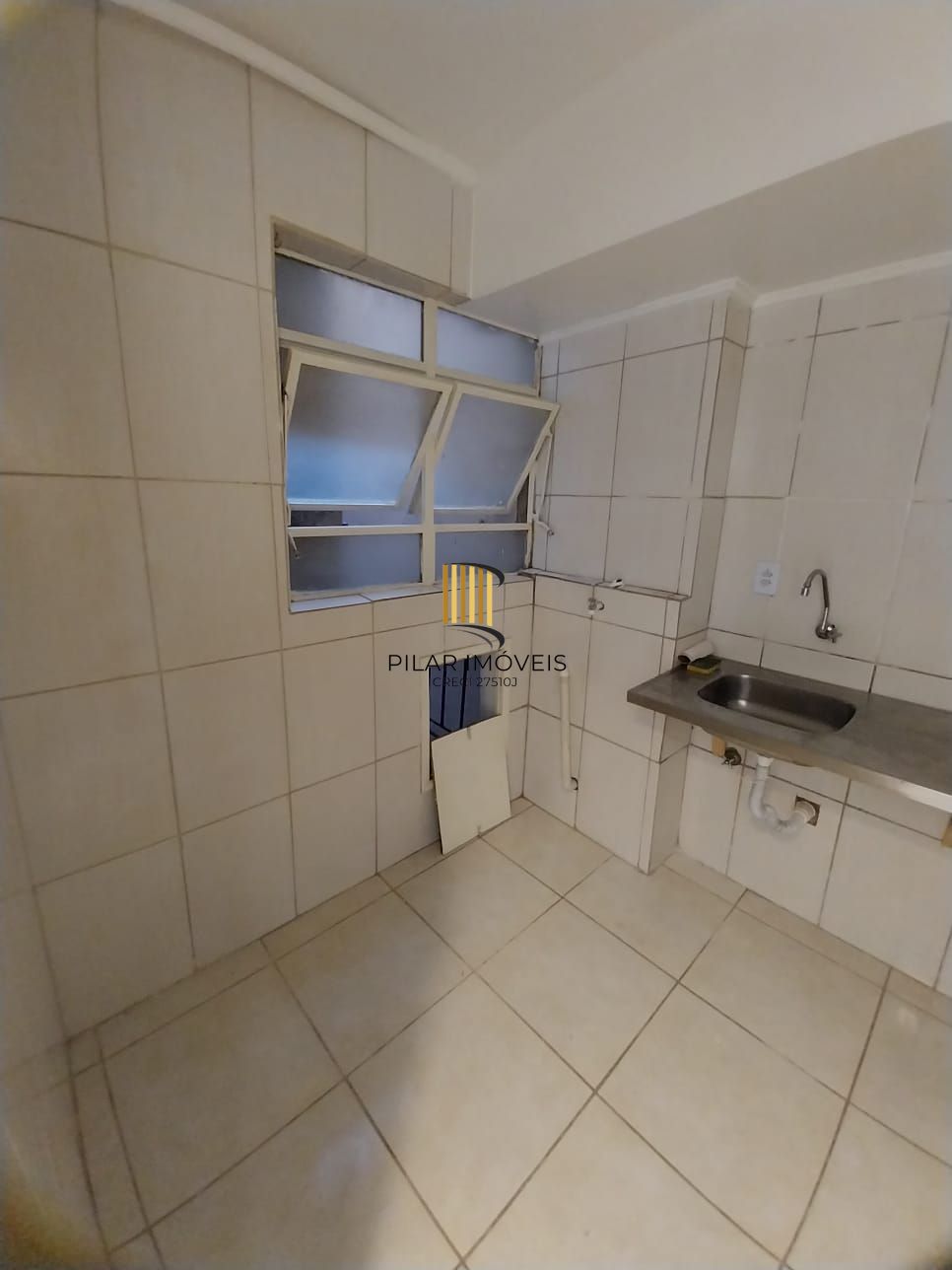 JK na Cidade Baixa, 2 piso, elevador, Preço atrativo.