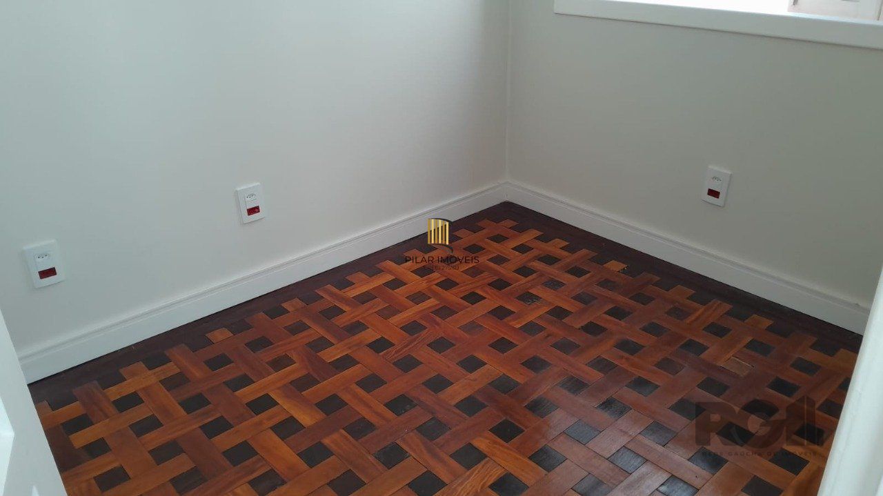 Apartamento 2 dormitórios no bairro Azenha