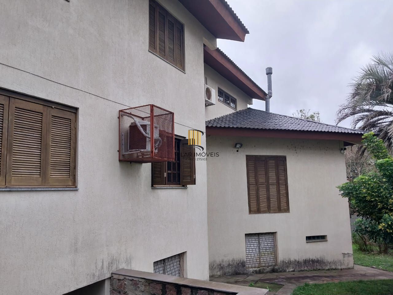 Casa ampla 5 D E 4 Banheiros, 2 vagas - Sta Tereza - Porto Alegre