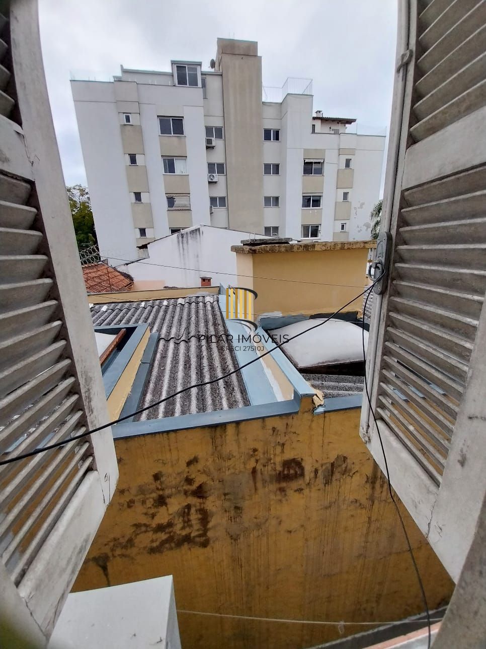 Oportunidade, excelente apartamento 3D, sacada, 2vc, Azenha/Cidade Baixa - P. Alegre