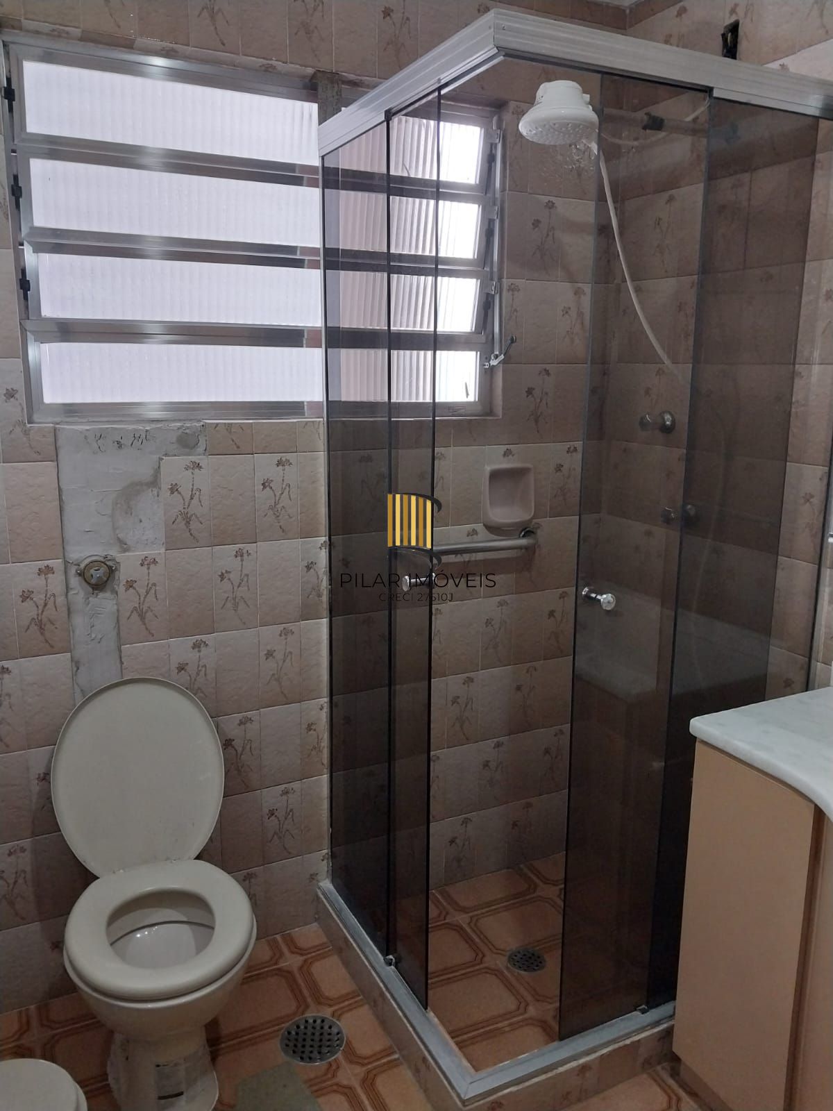 Oportunidade, excelente apartamento 3D, sacada, 2vc, Azenha/Cidade Baixa - P. Alegre