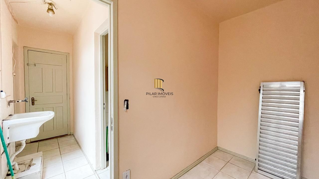 Localização e Oportunidade, apart. 2 Dorm. 2 Banh. Área de serv. Dep. ou outro quarto.