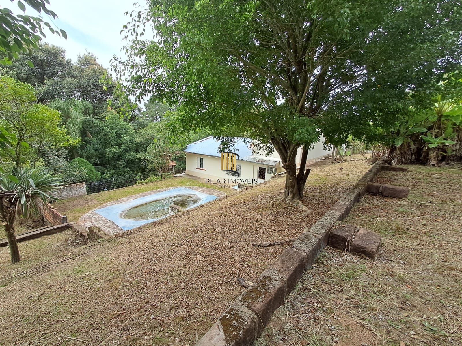 Sítio à Venda com 1390m² e 3 dormitórios,sendo 1 suíte, por R$ 198.000