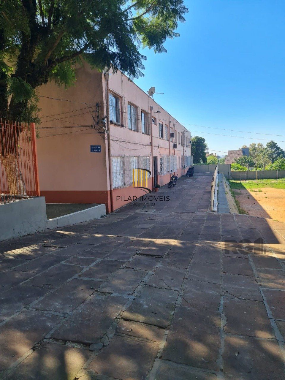 Apartamento à venda no bairro Santa Tereza, em Porto Alegre. Localizado na Rua Orfanotrófio - Pilar Imóveis