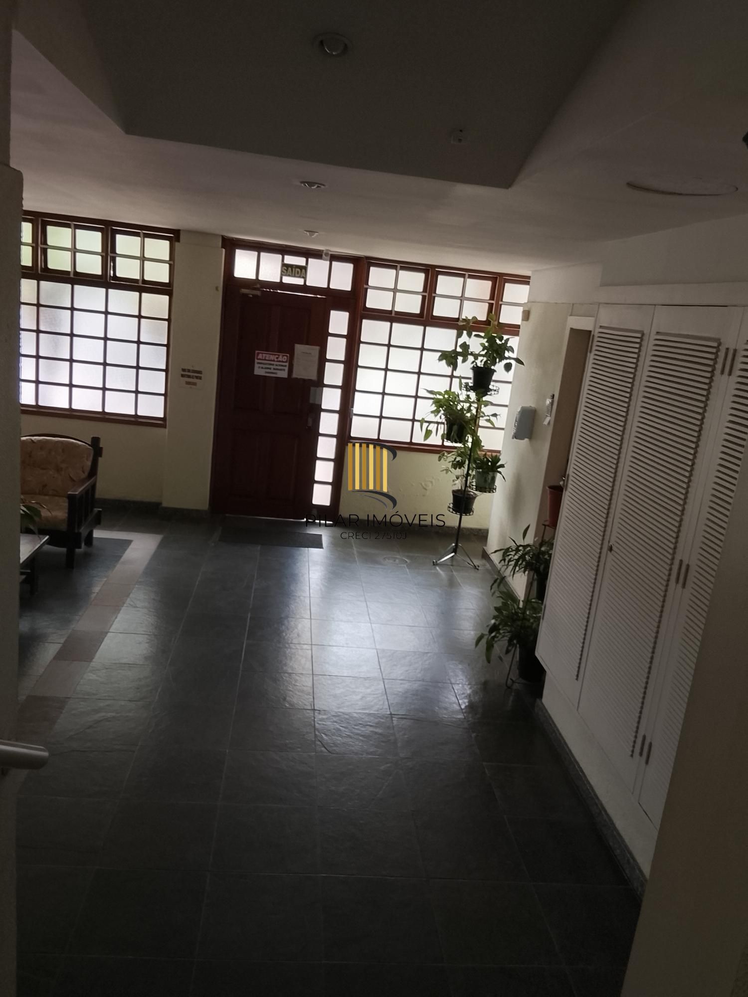 Excelente apto Lateral. 1D, sala, coz, área de serv. banh. Preço Atrativo!