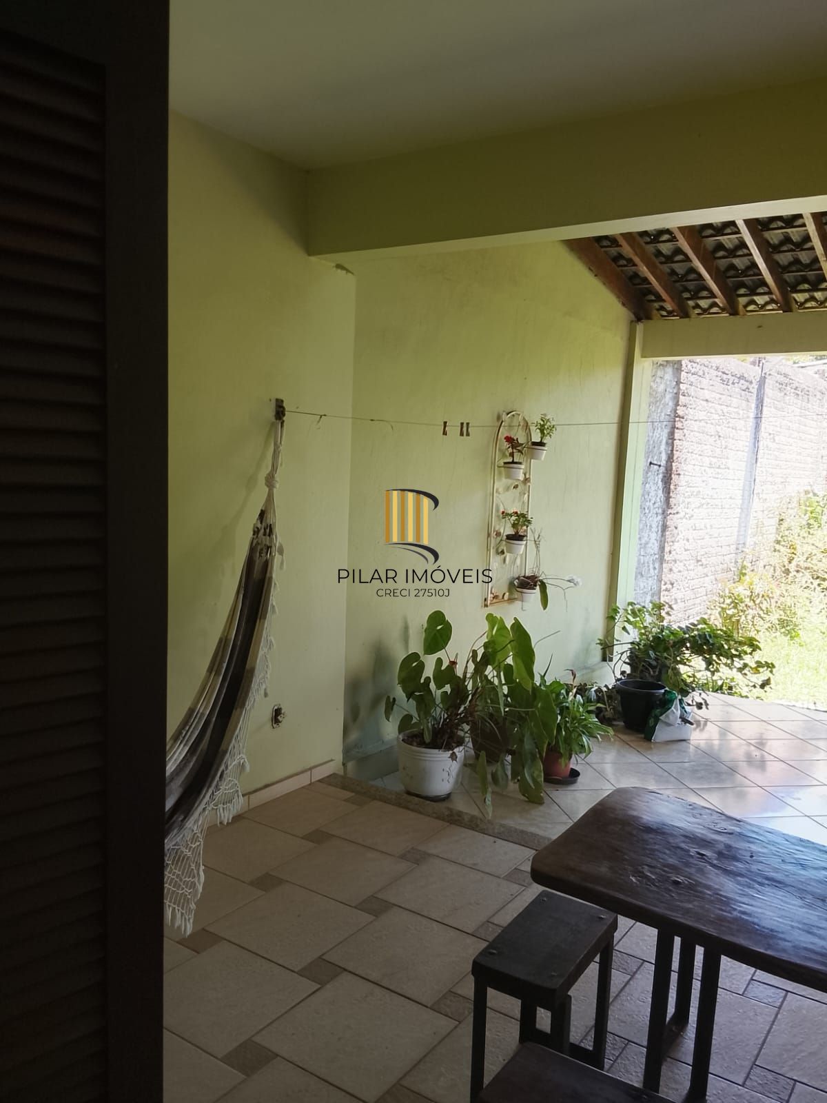 CASA / SOBRADO 5D e 10 vagas 3 Banheiros - Pátio enorme c/ Jacuzi e Pergolado - Living 3 ambientes - Sta Teresa