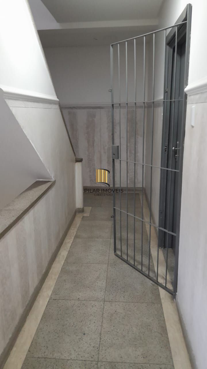 Amplo apartamento de frente de 2 quartos,com sacada,churrasqueira na cozinha