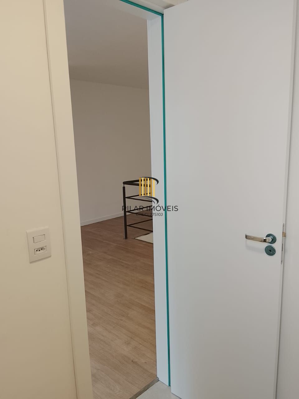DUPLEX 1D NA CIDADE BAIXA MEZANINO COM CLOSET