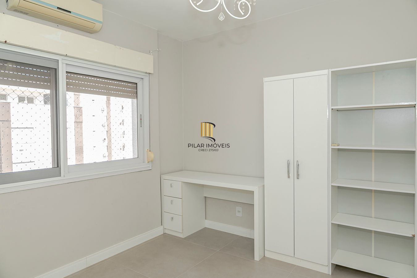 Belo Apartamento no Condominio Vergéis