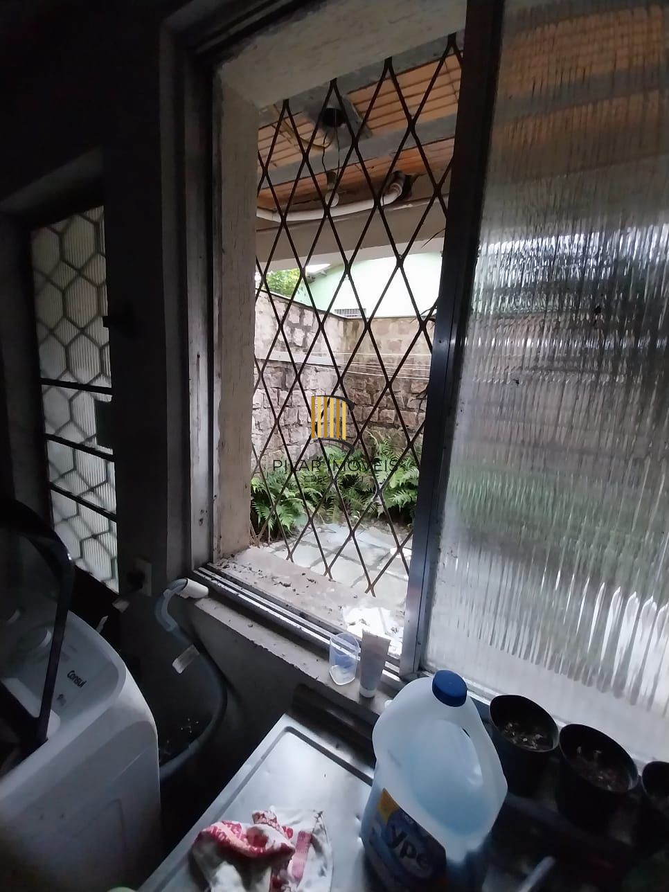 Casa ampla 5 D E 4 Banheiros, 2 vagas - Sta Tereza - Porto Alegre