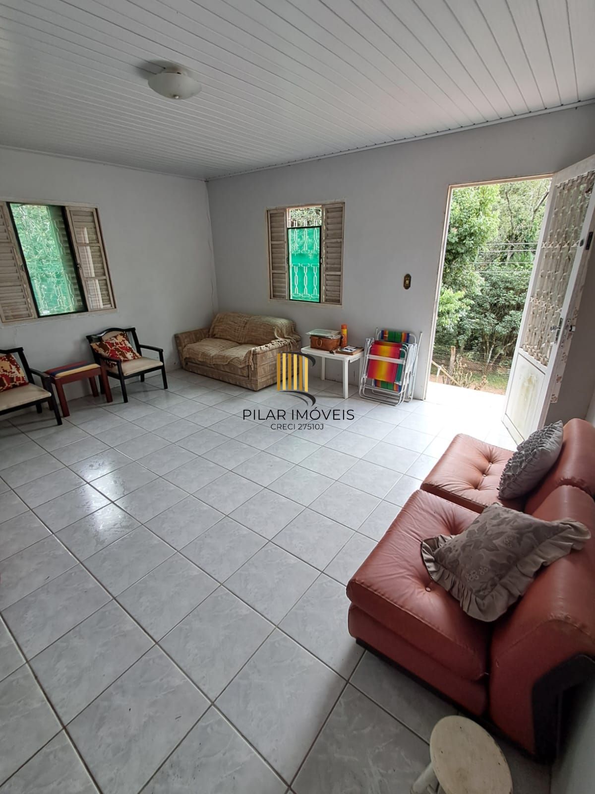 Sítio à Venda com 1390m² e 3 dormitórios,sendo 1 suíte, por R$ 198.000