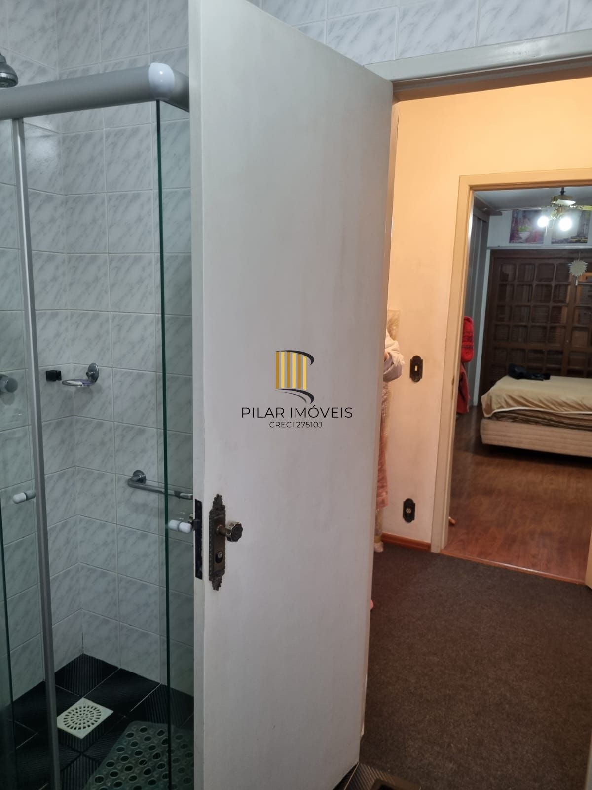 Casa / Sobrado bem grande 266 m² - Vila João Pessoa - Porto Alegre - Preço bem atrativo