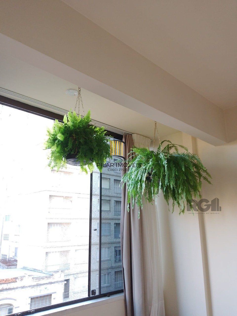 Apartamento 2 Dormitórios,frente,Bairro Cidade Baixa