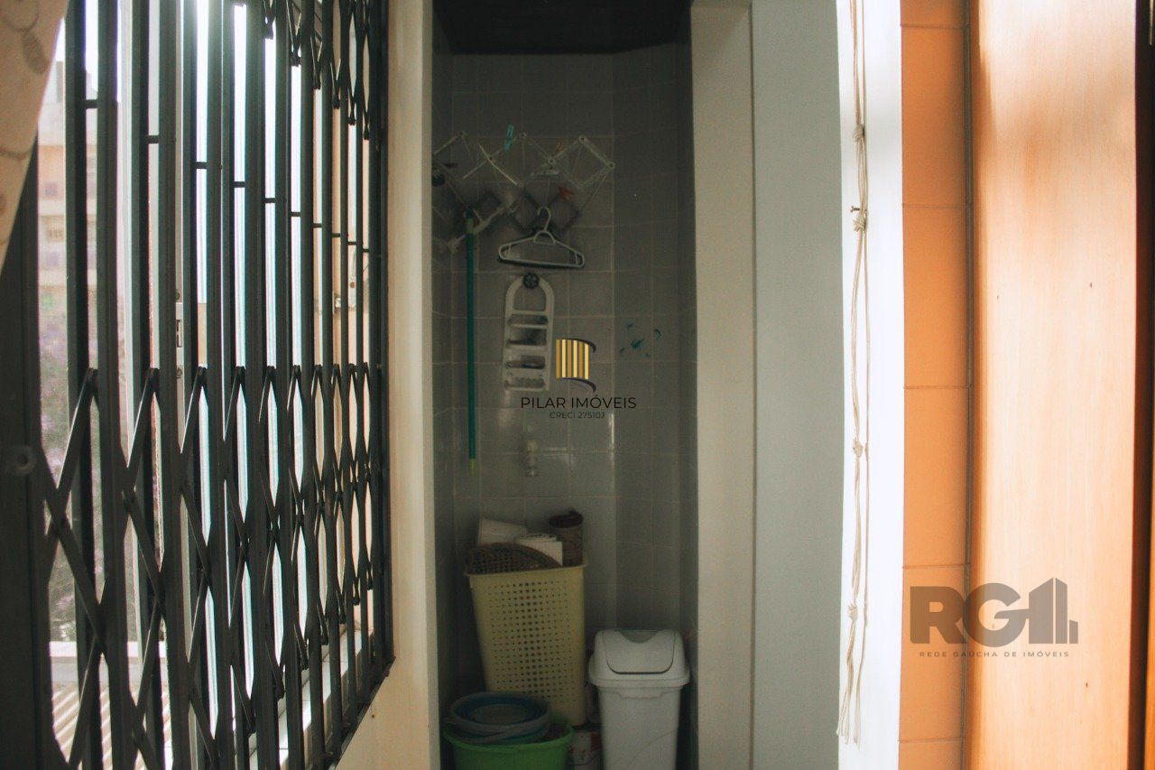 Apartamento 2 dormitórios,na república,próximo Rua Lima e Silva