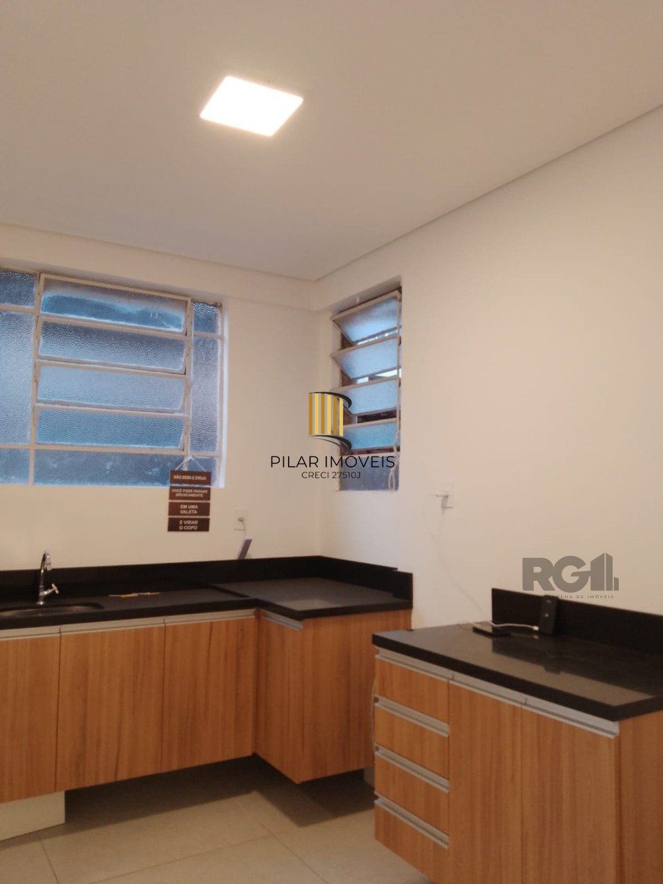 Raridade, apartamento 3 dormitórios,reformado, desocupado,no Centro