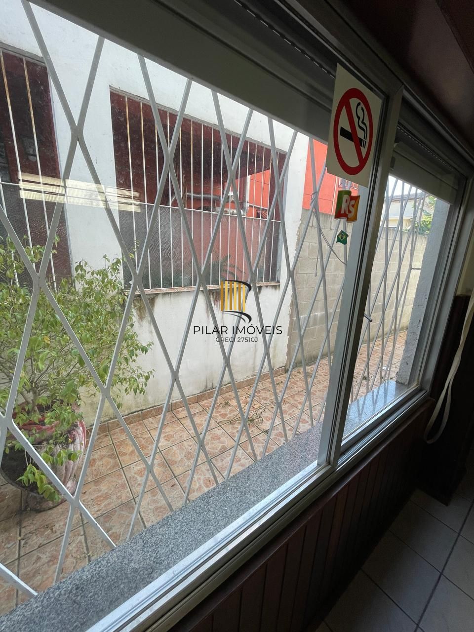 Casa 5 dormitórios no bairro Partenon