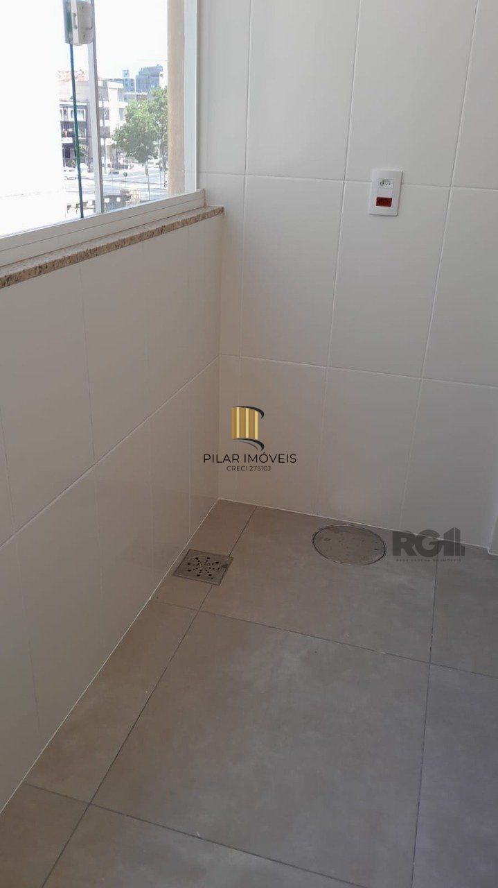Apartamento 2 dormitórios no bairro Azenha