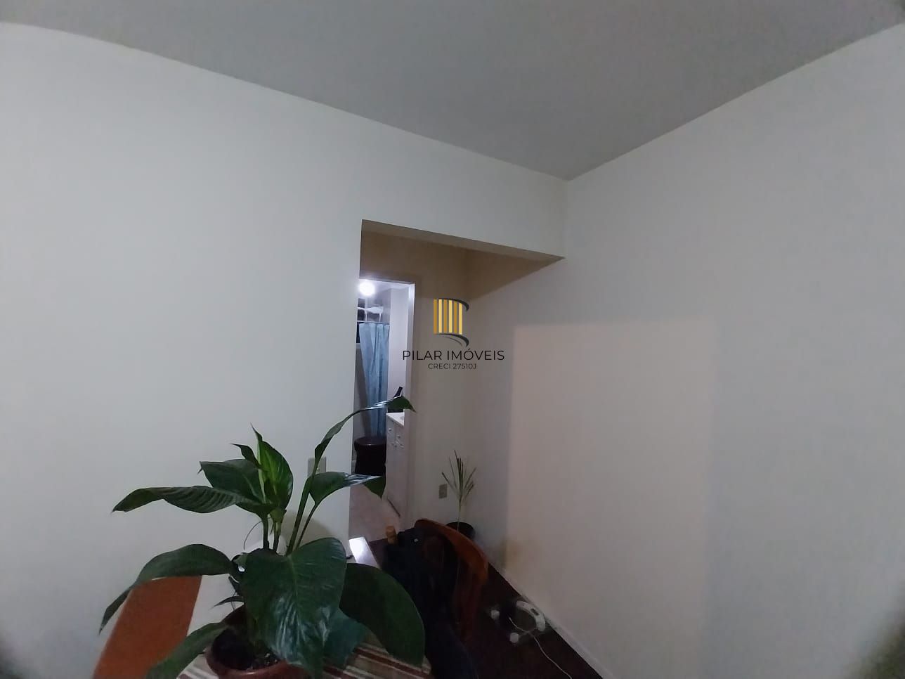 Excelente apartamento, Centro Histórico, de frente, andar alto.