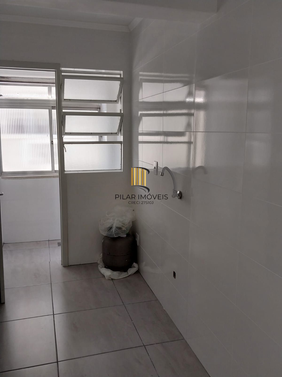 Excelente ap 1 dorm reformado Cid. Baixa