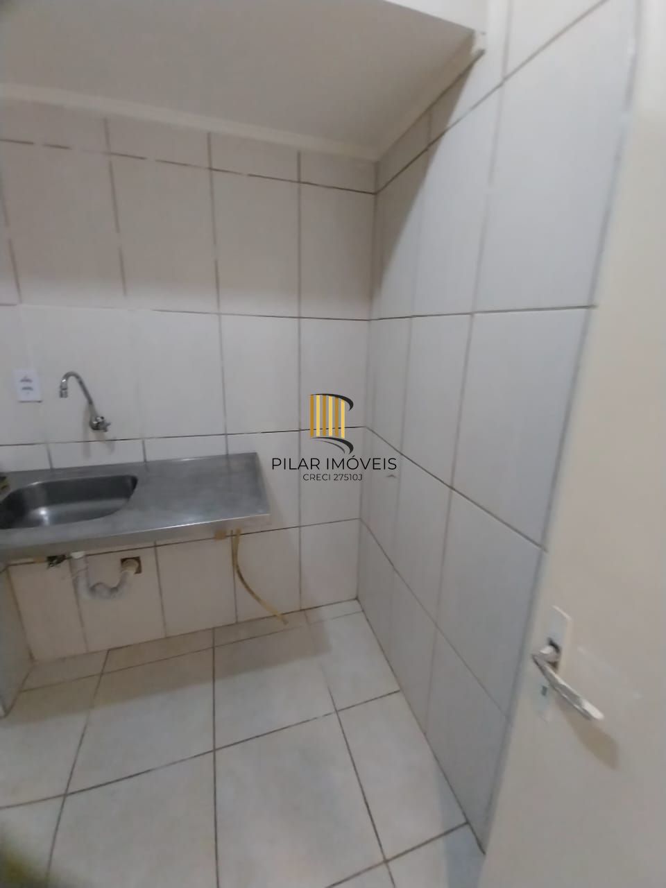 JK na Cidade Baixa, 2 piso, elevador, Preço atrativo.