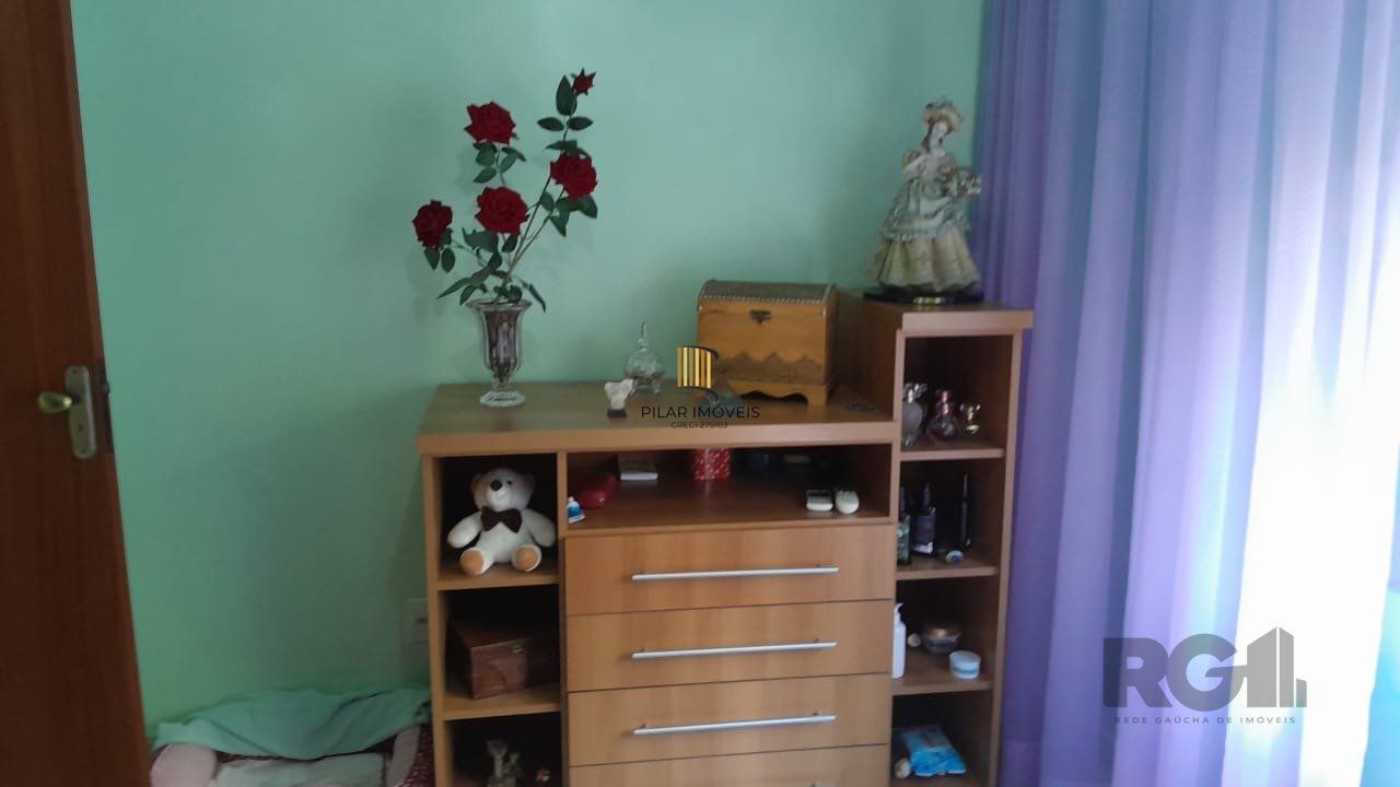 Apartamento todo reformado e mobiliado na Rua Taquary, com box rotativo