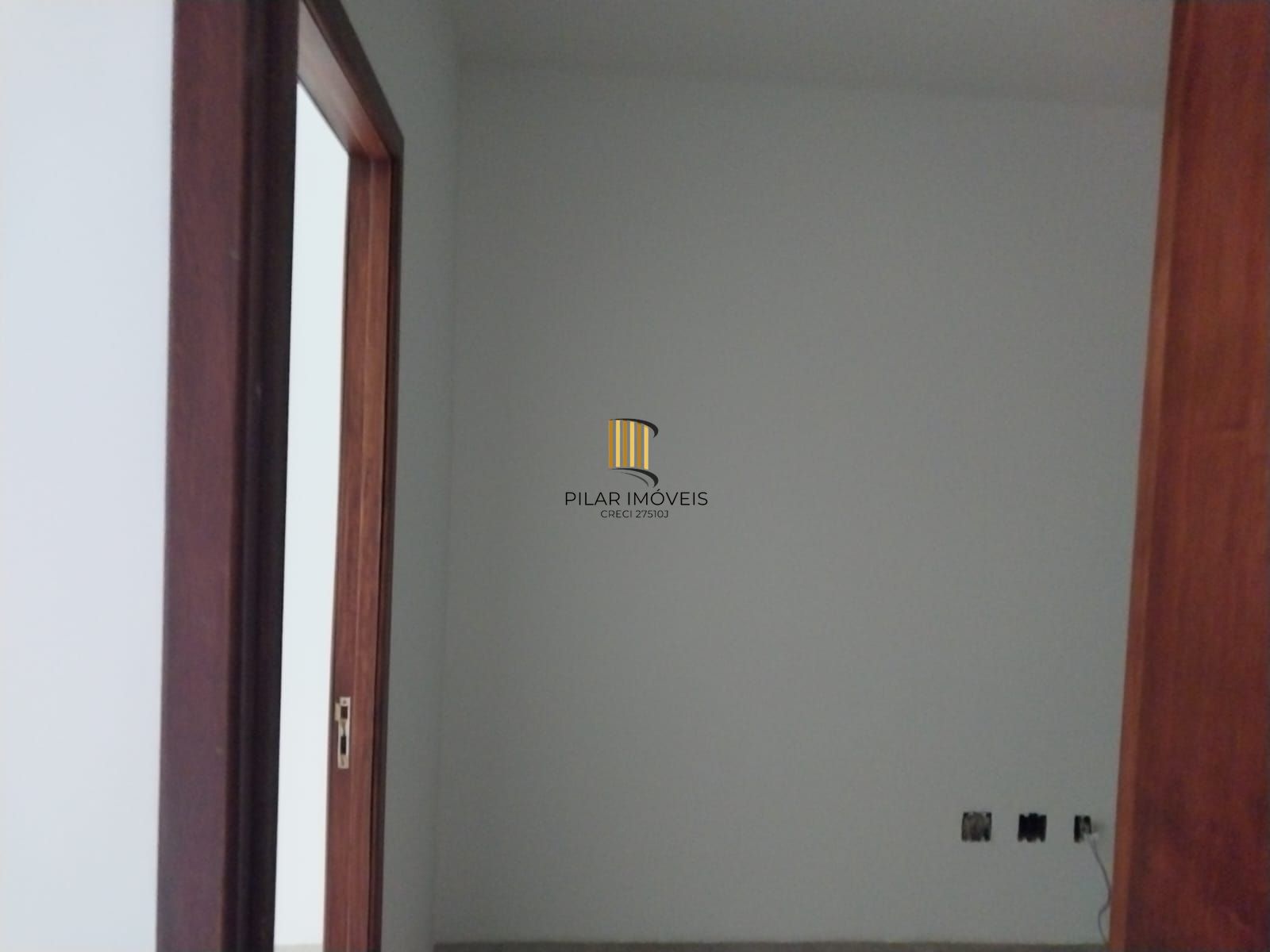 Excelente Conjunto Comercial com BOX, Zona dos Tribunais.
