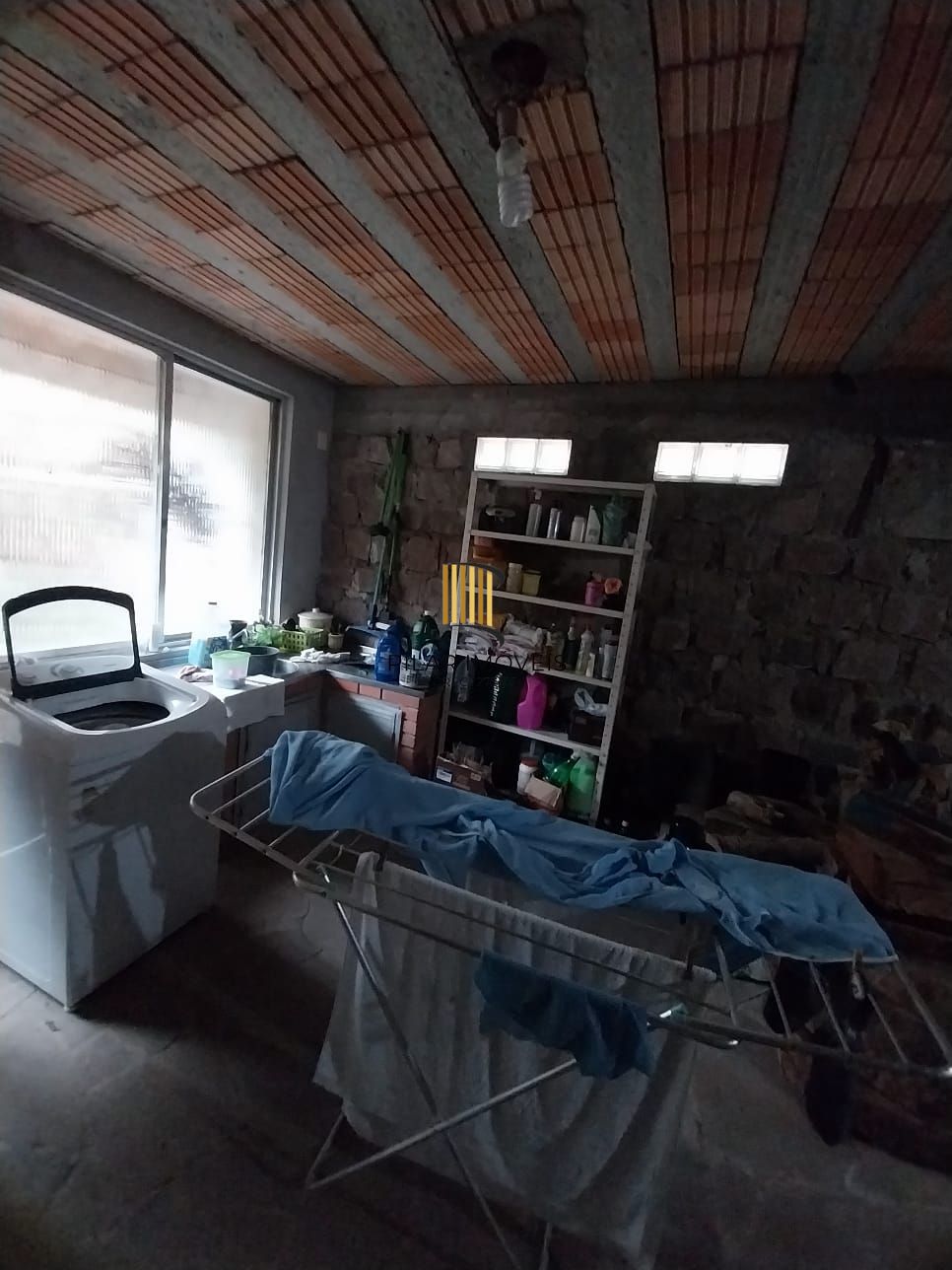 Casa ampla 5 D E 4 Banheiros, 2 vagas - Sta Tereza - Porto Alegre