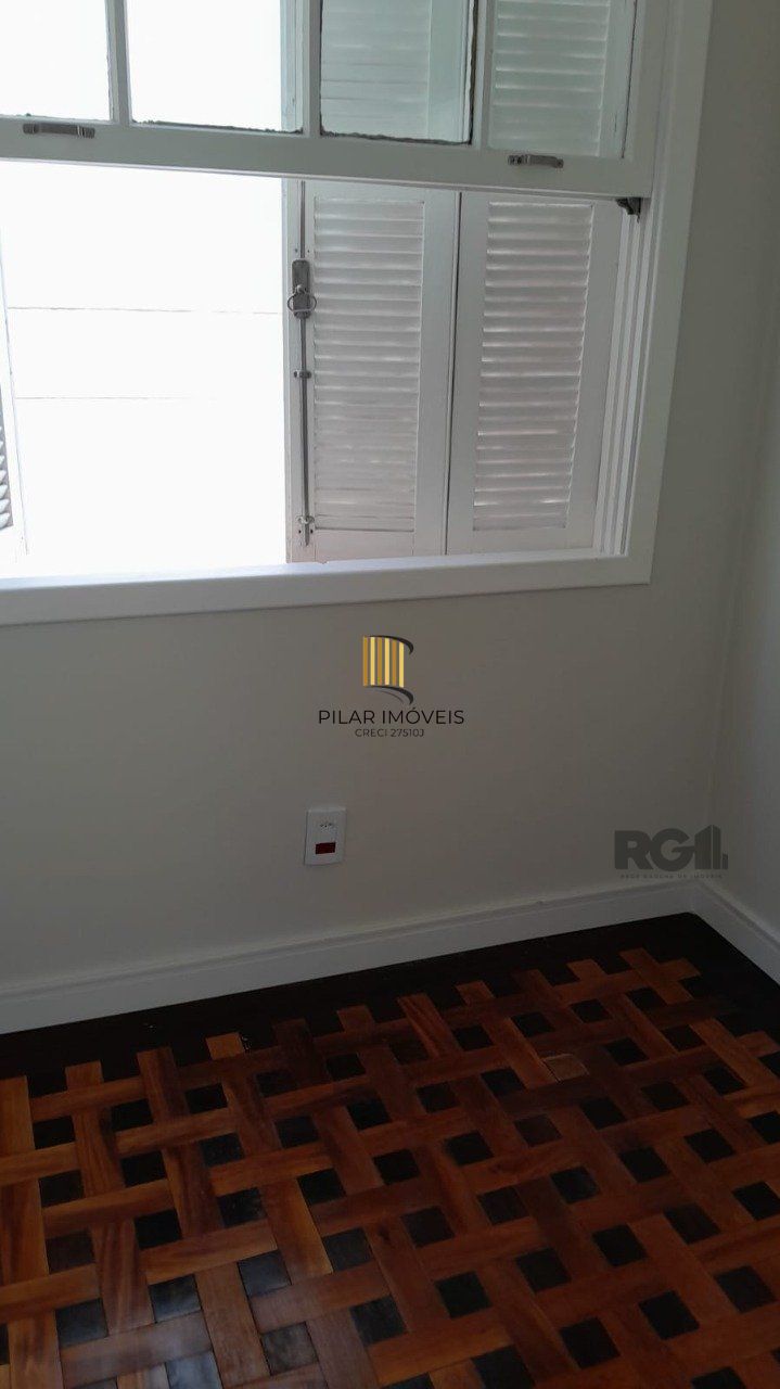 Apartamento 2 dormitórios no bairro Azenha
