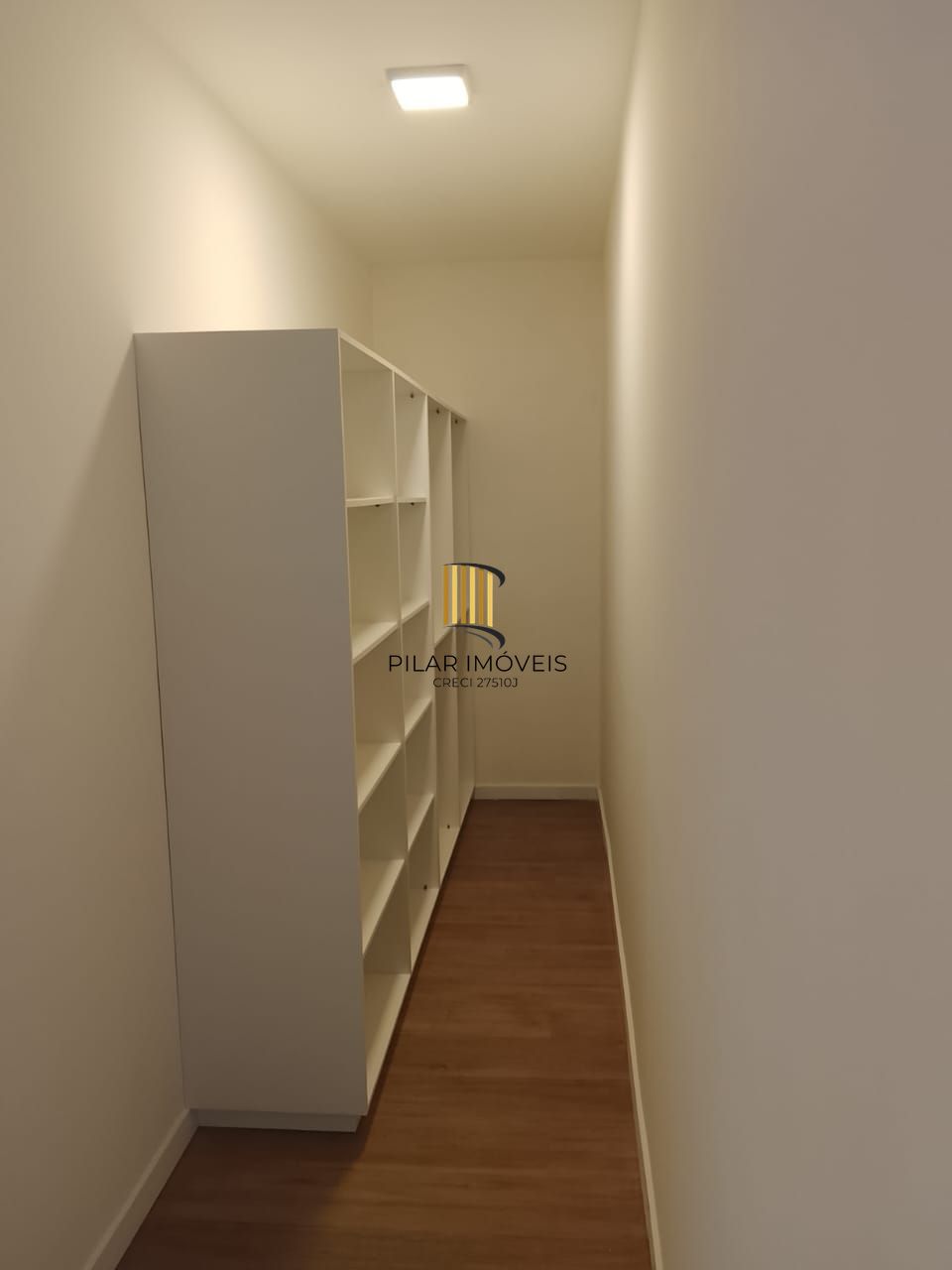 DUPLEX 1D NA CIDADE BAIXA MEZANINO COM CLOSET