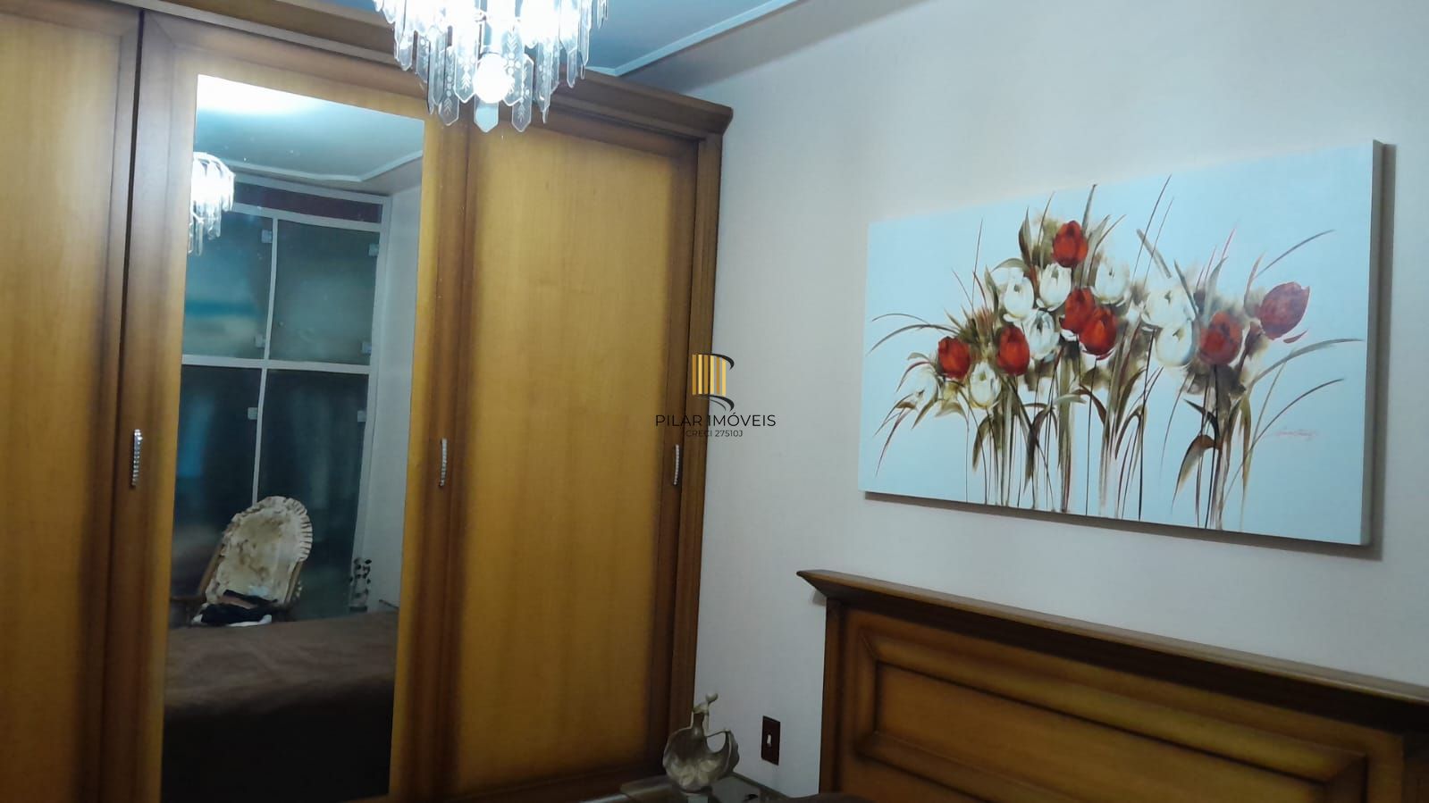 Apartamento com sacda, 2 quartos à venda na Avenida Desembargador André da Rocha, próximo Lima e Silva em Porto Alegre