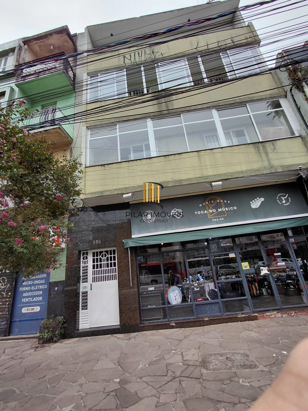 Apartamento 2 dormitórios no bairro Azenha