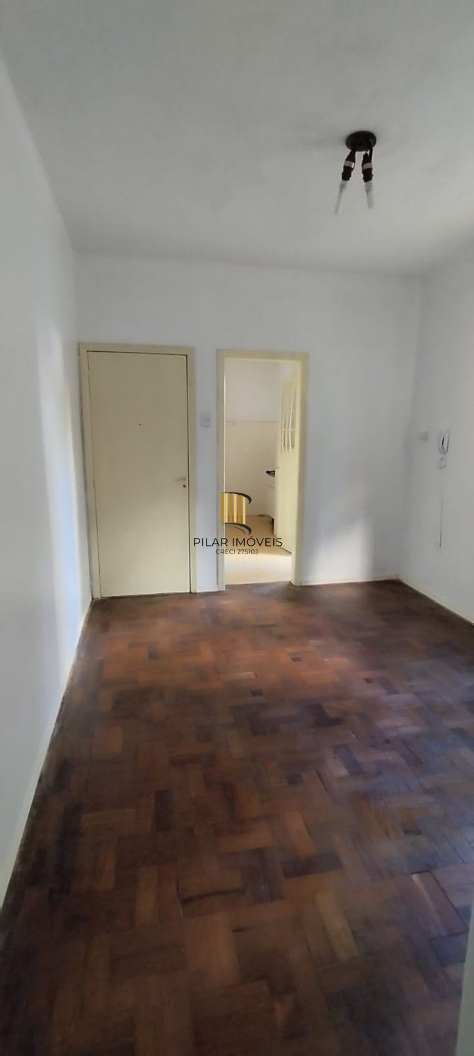 Apto 1D. demais peças, Centro Histórico, perto da Sta. Casa. P. Alegre