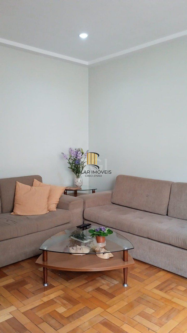 Apartamento com 2 dormitórios ,WC auxiliar, Semi - Mobiliado, Cidade Baixa.