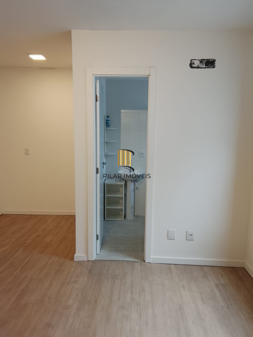 DUPLEX 1D NA CIDADE BAIXA MEZANINO COM CLOSET
