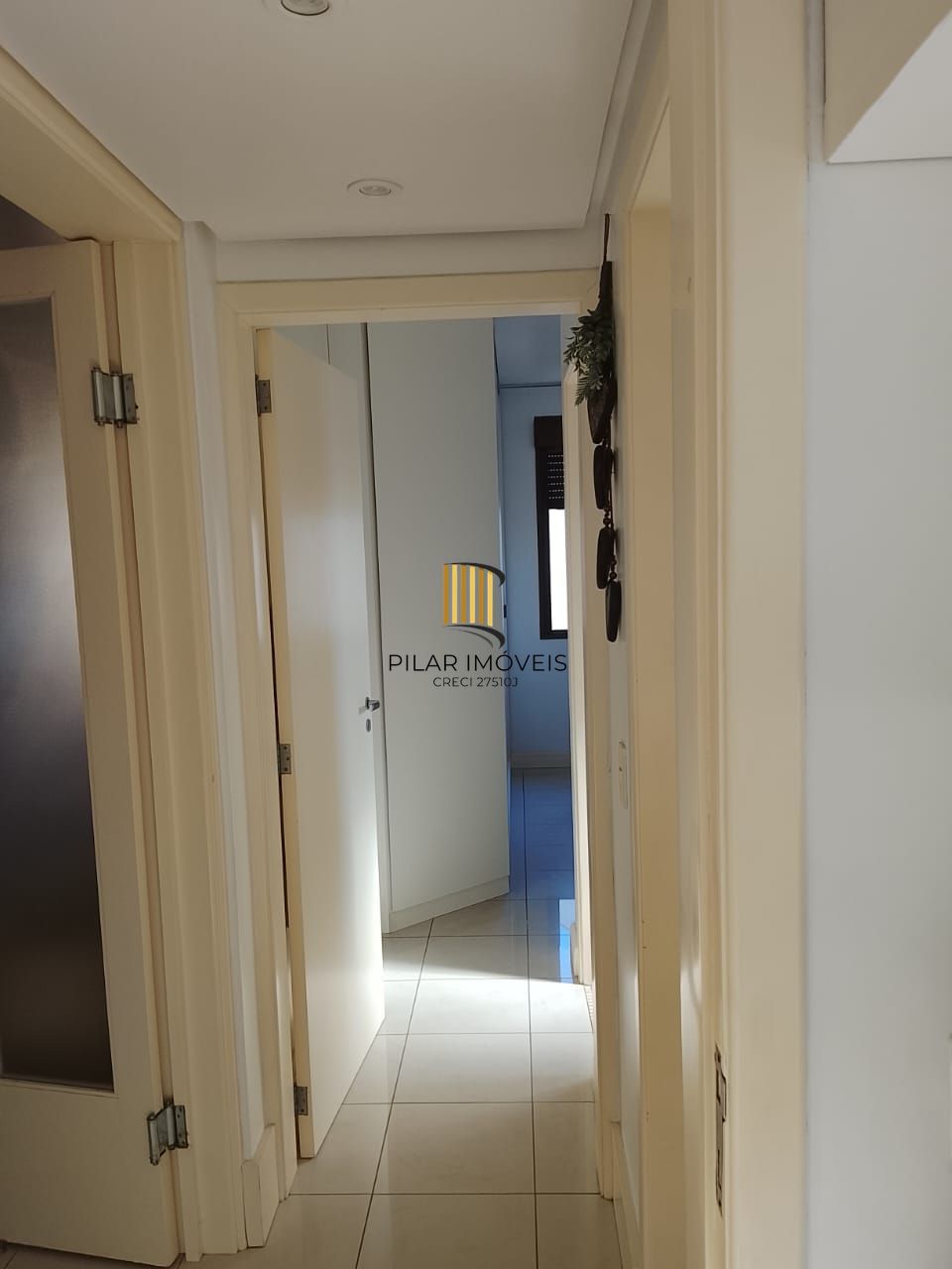Excelente 2D C/Suíte e vaga coberta Três Figueiras - Porto Alegre