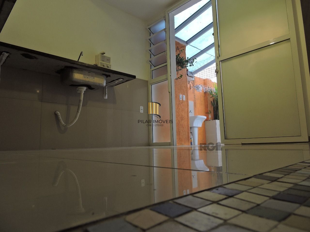 Apartamento para Venda - 58.6m², 2 dormitórios, Bairro Bom Fim