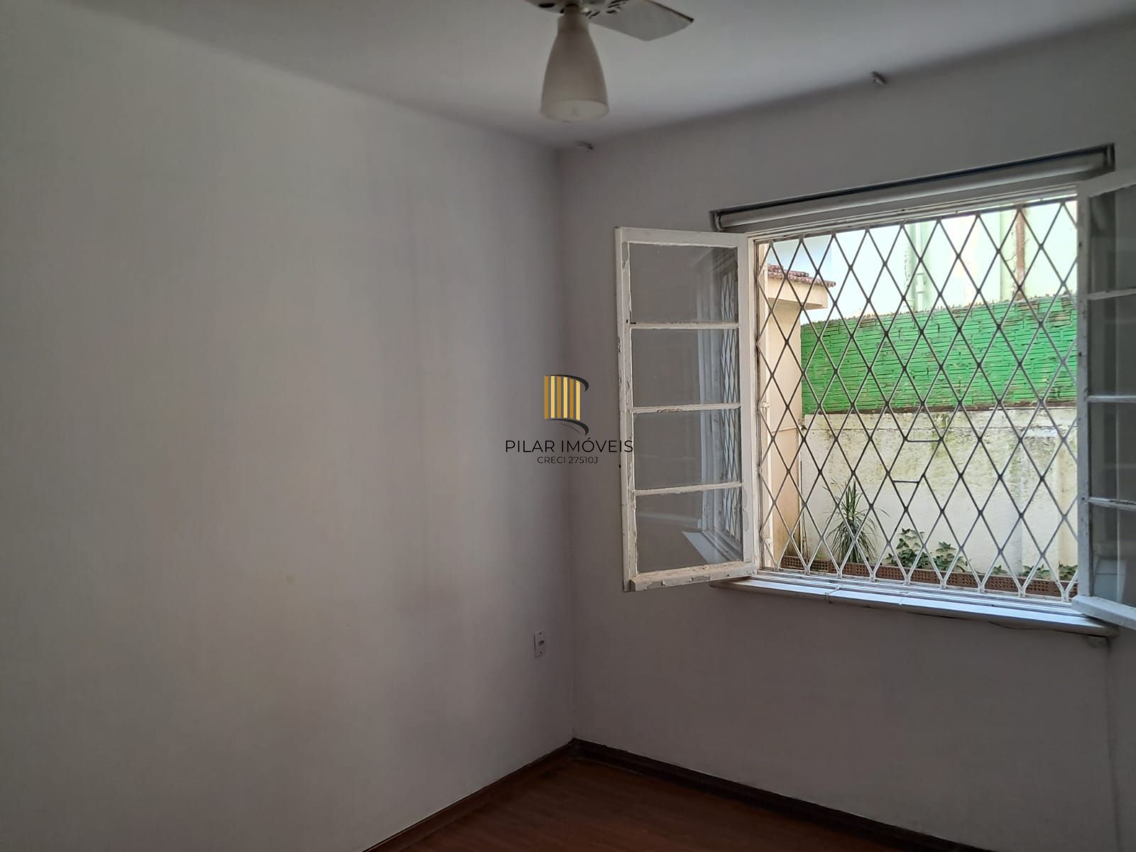 2D Térreo com dependência externa e pátio.  67,45m² Auxiliadora - Preço convidativo!