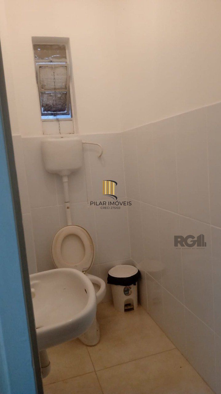Apartamento no Centro Histórico ,2 dormitórios,desocupado