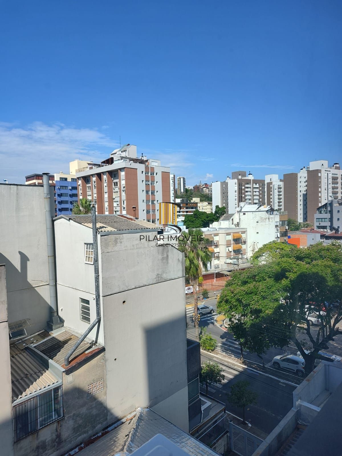 Salão comercial no bairro Menino Deus