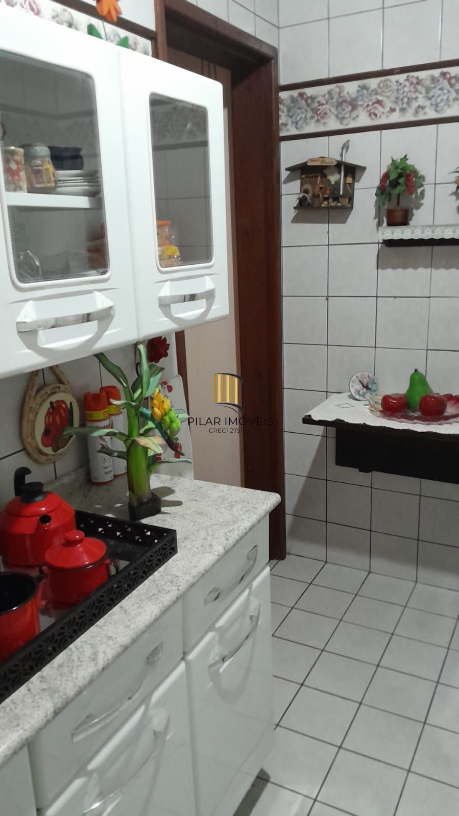 Apartamento com sacda, 2 quartos à venda na Avenida Desembargador André da Rocha, próximo Lima e Silva em Porto Alegre