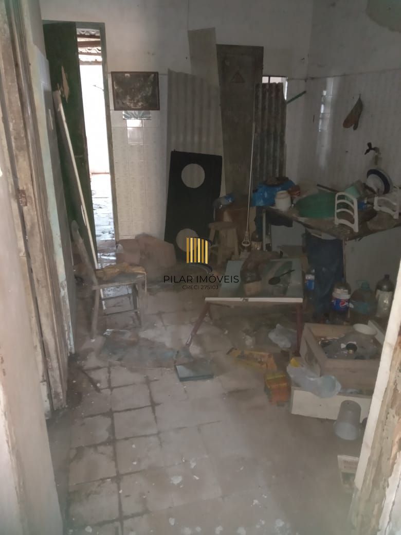 Casa 3D 2 Vagas Pátio no Rosa Maria - Gravataí - desocupada, avariada.