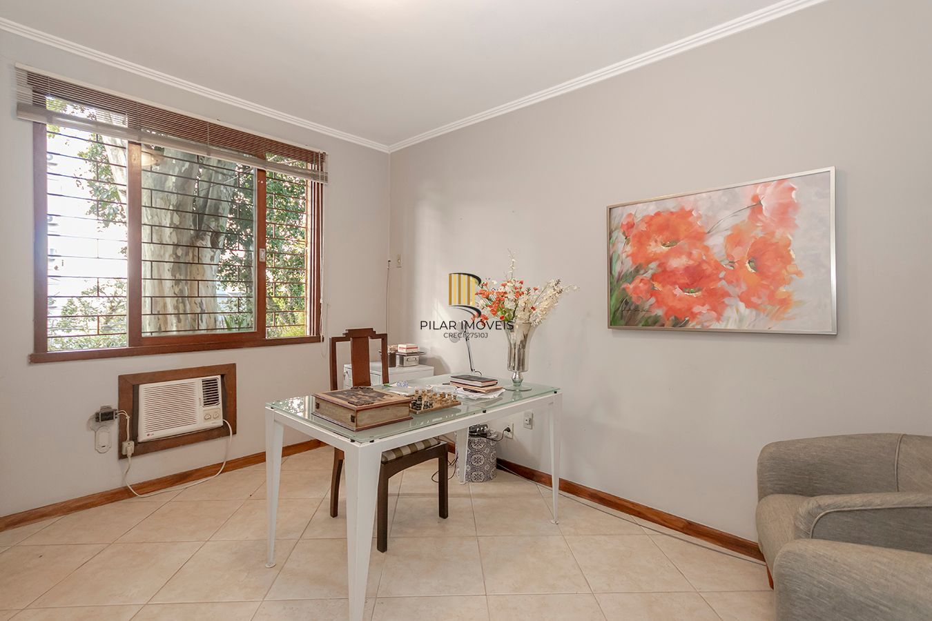 Bela residência,mobiliada e ampla com 222 M2 à venda com EXCLUSIVIDADE !